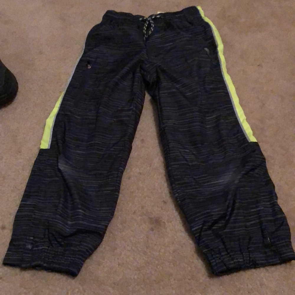 OshKosh B’gosh Boys size 6